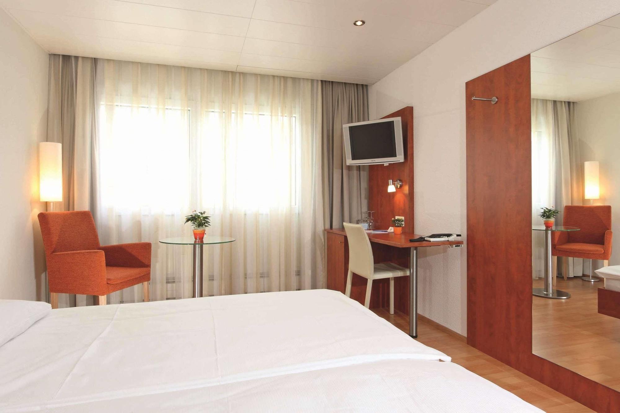 Aarauerhof - Self Check-In Hotel Værelse billede